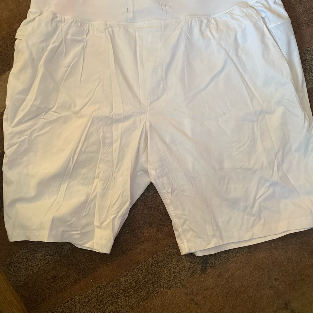 Lululemon Athletica Cream Shorts - Picture 12 of 13